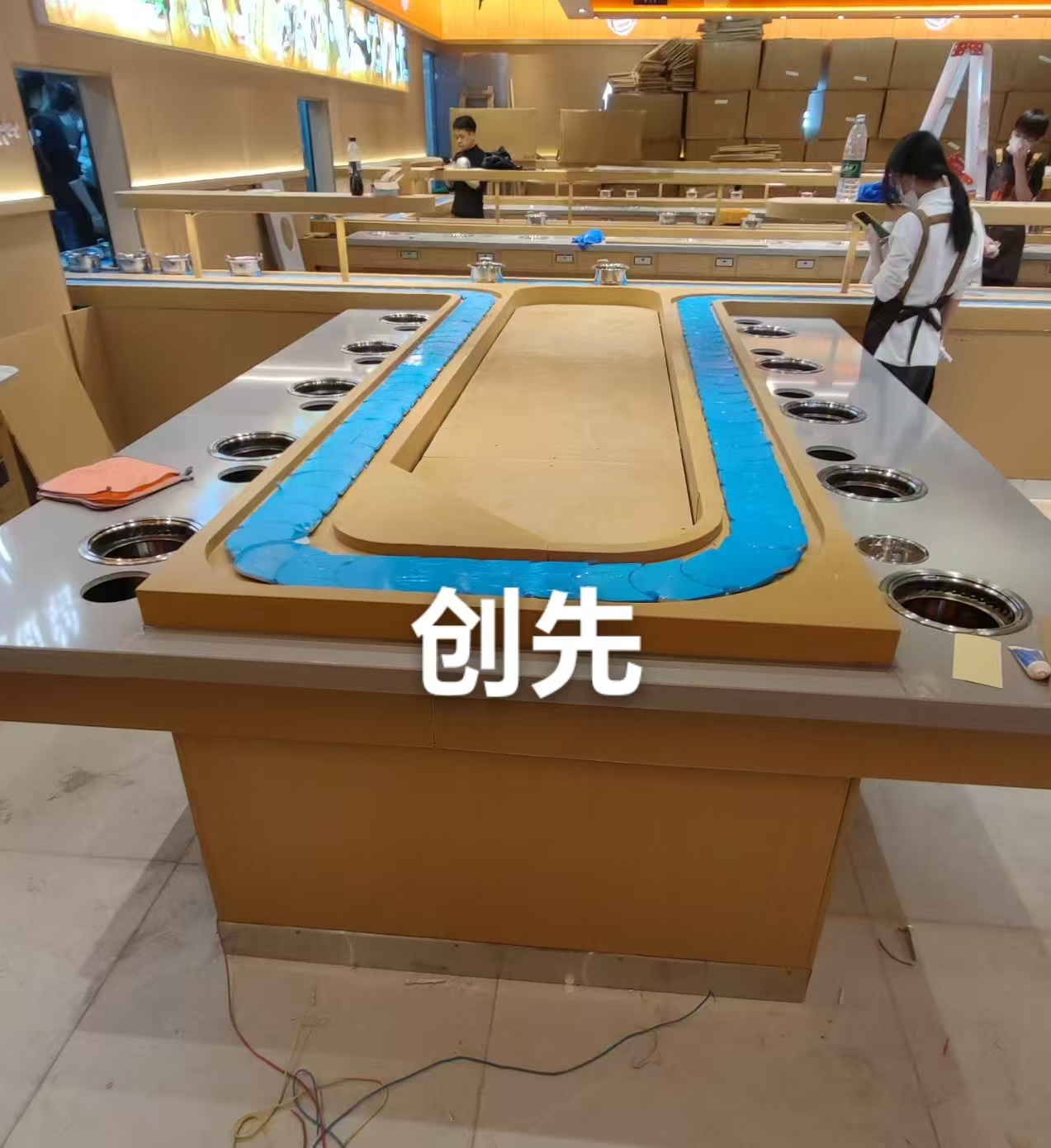 口碑好的旋轉小火鍋設備哪個靠譜？行業深度解析與選購指南